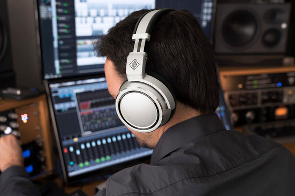 Neumann NDH 20